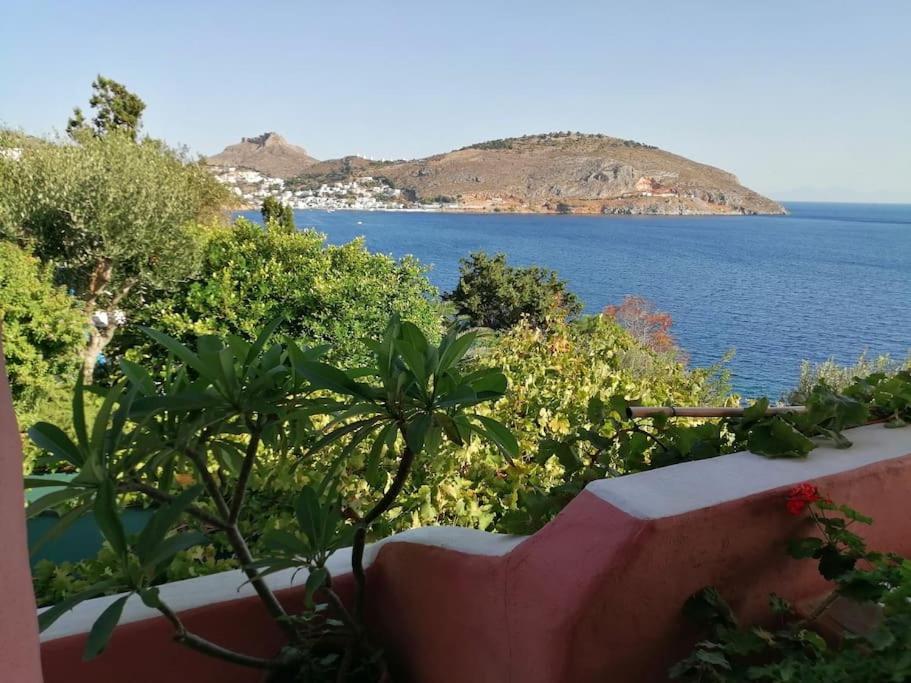 Casa Dei Melograni At Vourlidia Leros Villa Vromolithos Bagian luar foto