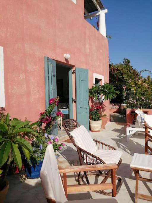Casa Dei Melograni At Vourlidia Leros Villa Vromolithos Bagian luar foto