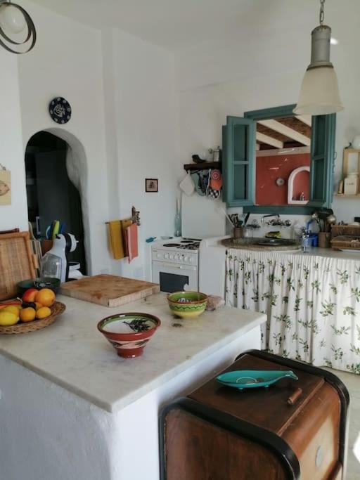 Casa Dei Melograni At Vourlidia Leros Villa Vromolithos Bagian luar foto