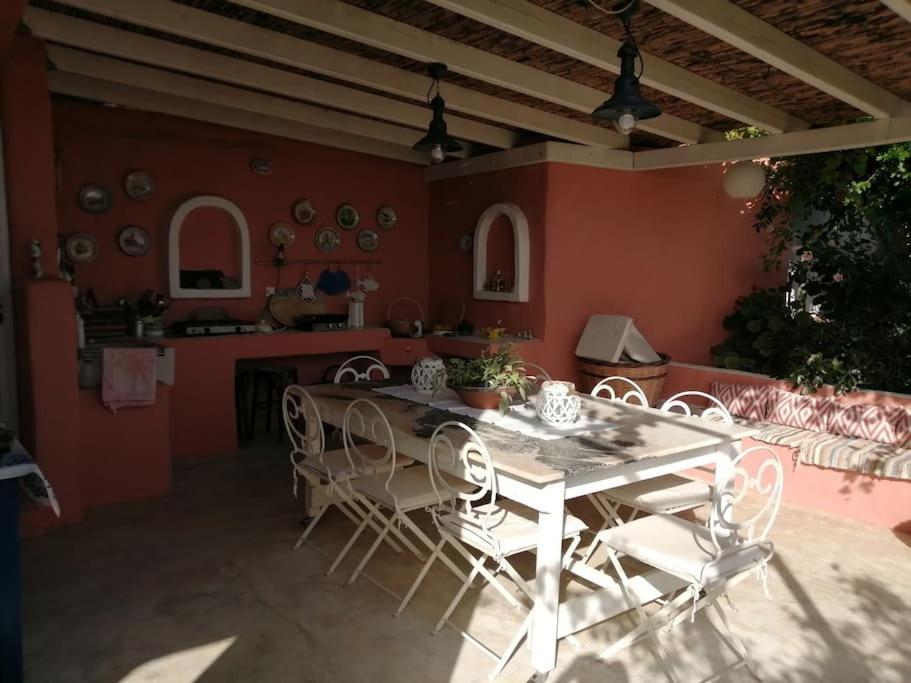 Casa Dei Melograni At Vourlidia Leros Villa Vromolithos Bagian luar foto