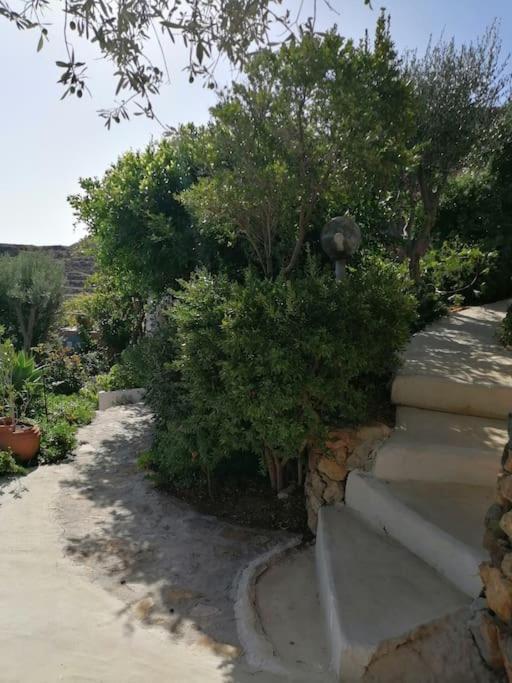 Casa Dei Melograni At Vourlidia Leros Villa Vromolithos Bagian luar foto