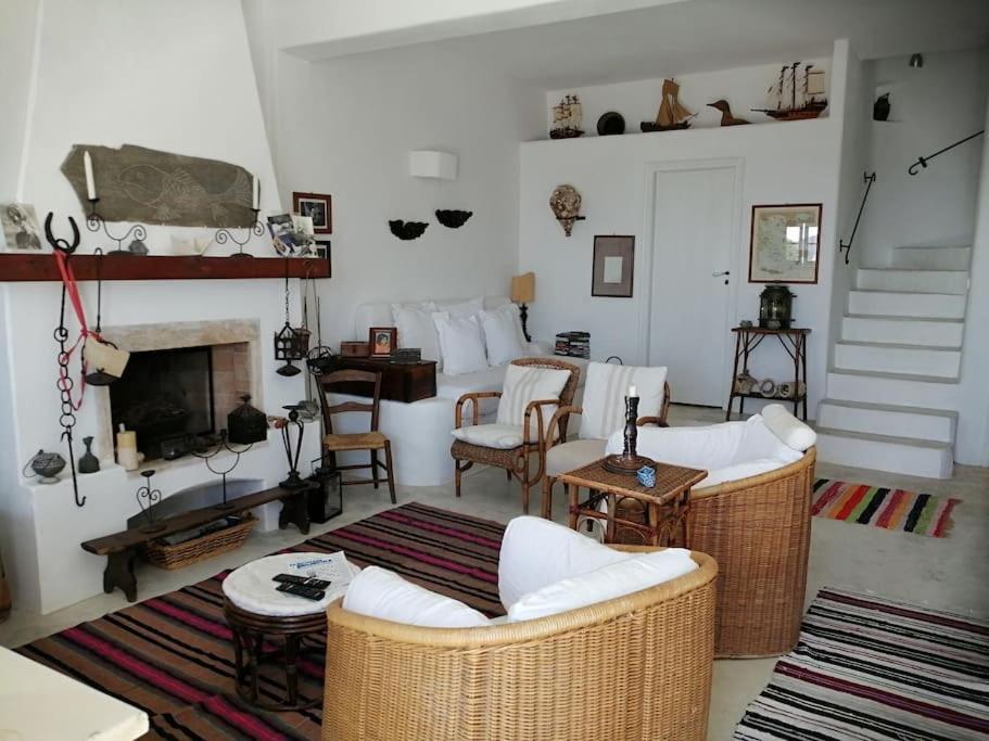 Casa Dei Melograni At Vourlidia Leros Villa Vromolithos Bagian luar foto